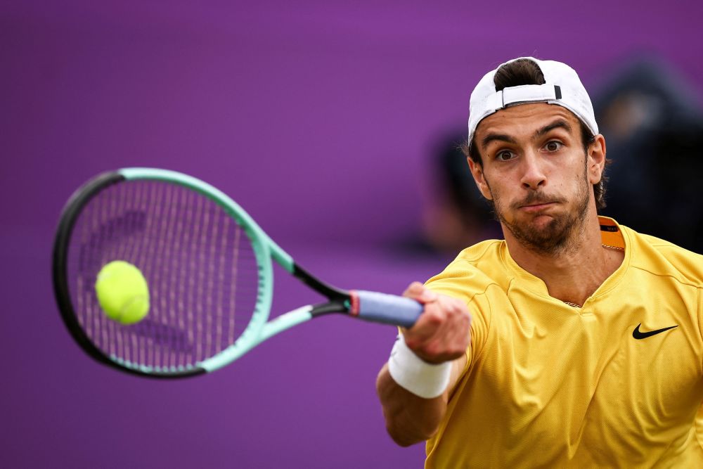 的初次亮相 的初次亮相