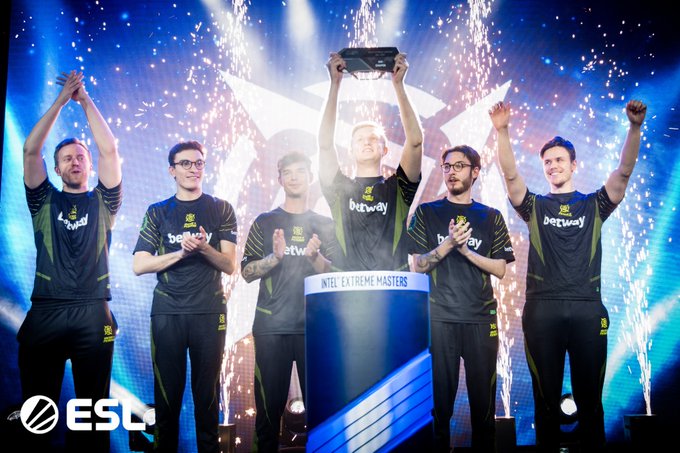 的家庭故事 的家庭故事