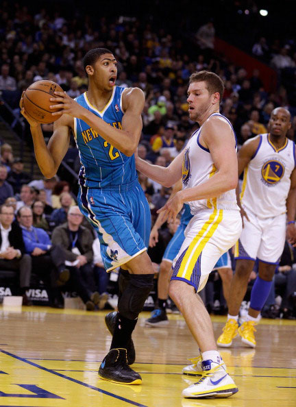 赛中占据绝 赛中占据绝